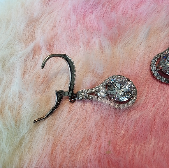 NWOT CZ Necklace and leverback drop earrings - Picture 7 of 12